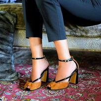 CAPRI 95 - Camel y Negro Regina Romero Zapato Zapatilla Tacon Alto Para Dama en Piel