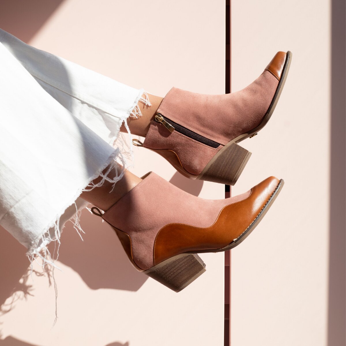 DAISY 60 - Caramelo y Rosa Regina Romero Zapato Bota Botin Tacon Bajo para Dama en Piel