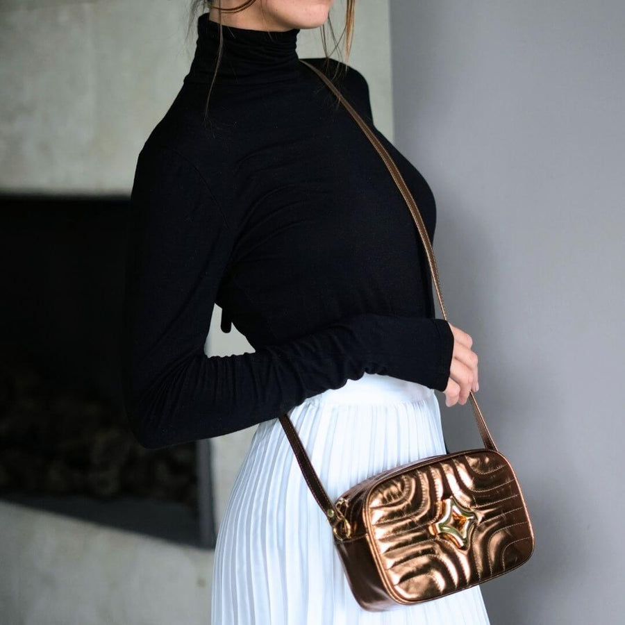 COLETTE - Bronce Regina Romero Accesorio Bolso Para Dama en Piel
