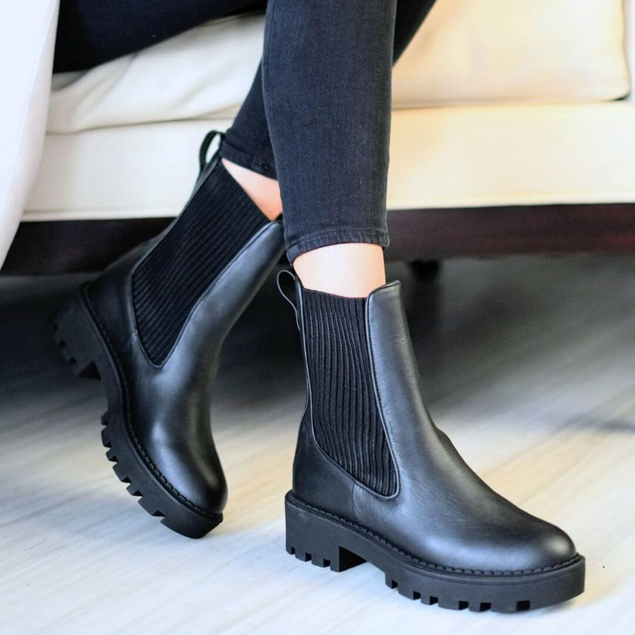 HERA - Black Regina Romero Women's Leather Ankle Boot Shoe