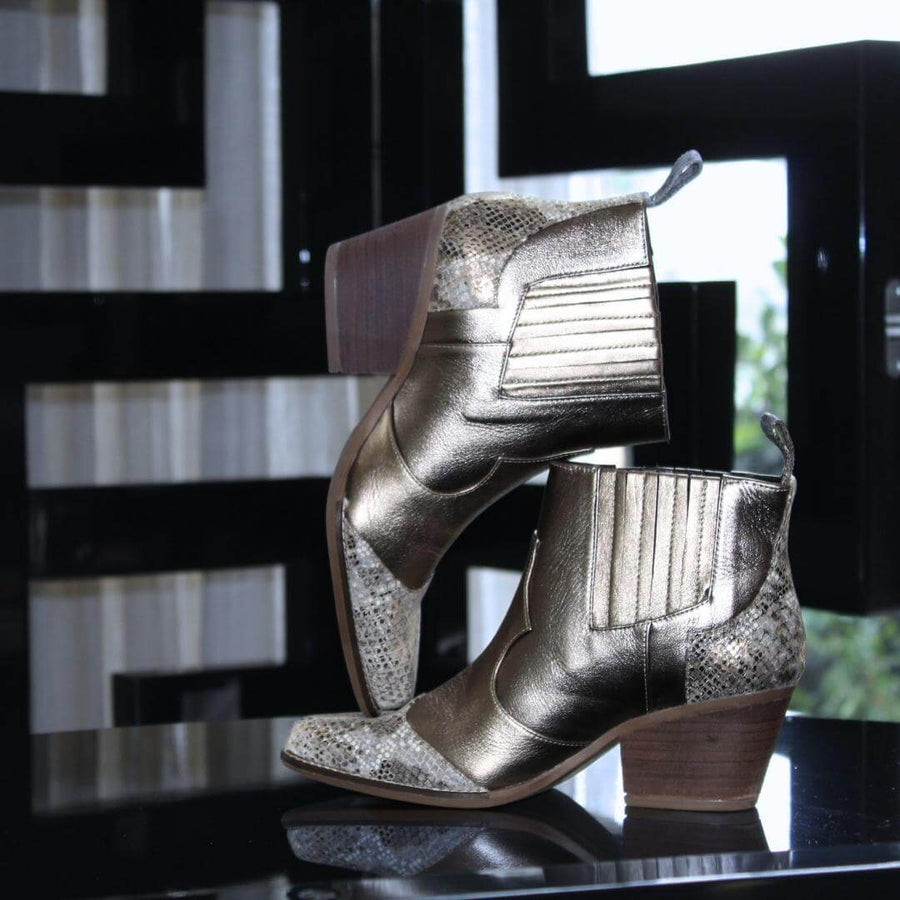 MADDIE 60 - Gris Regina Romero Zapato Bota Botin Tacon Bajo Para Dama en Piel