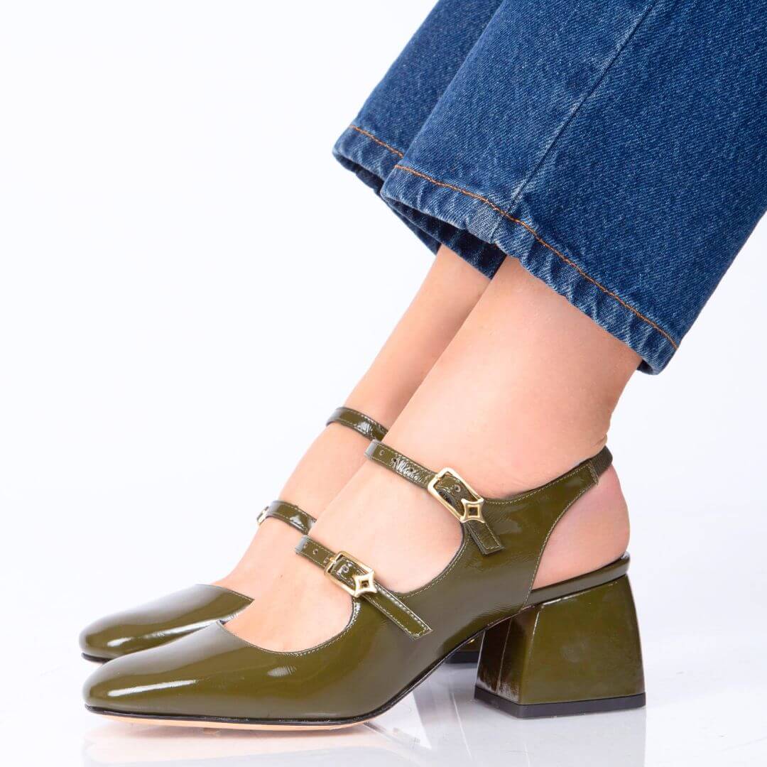 ALESSIA 50 - Charol Verde Regina Romero Zapato Zapatilla Tacon Bajo Para Dama en Piel