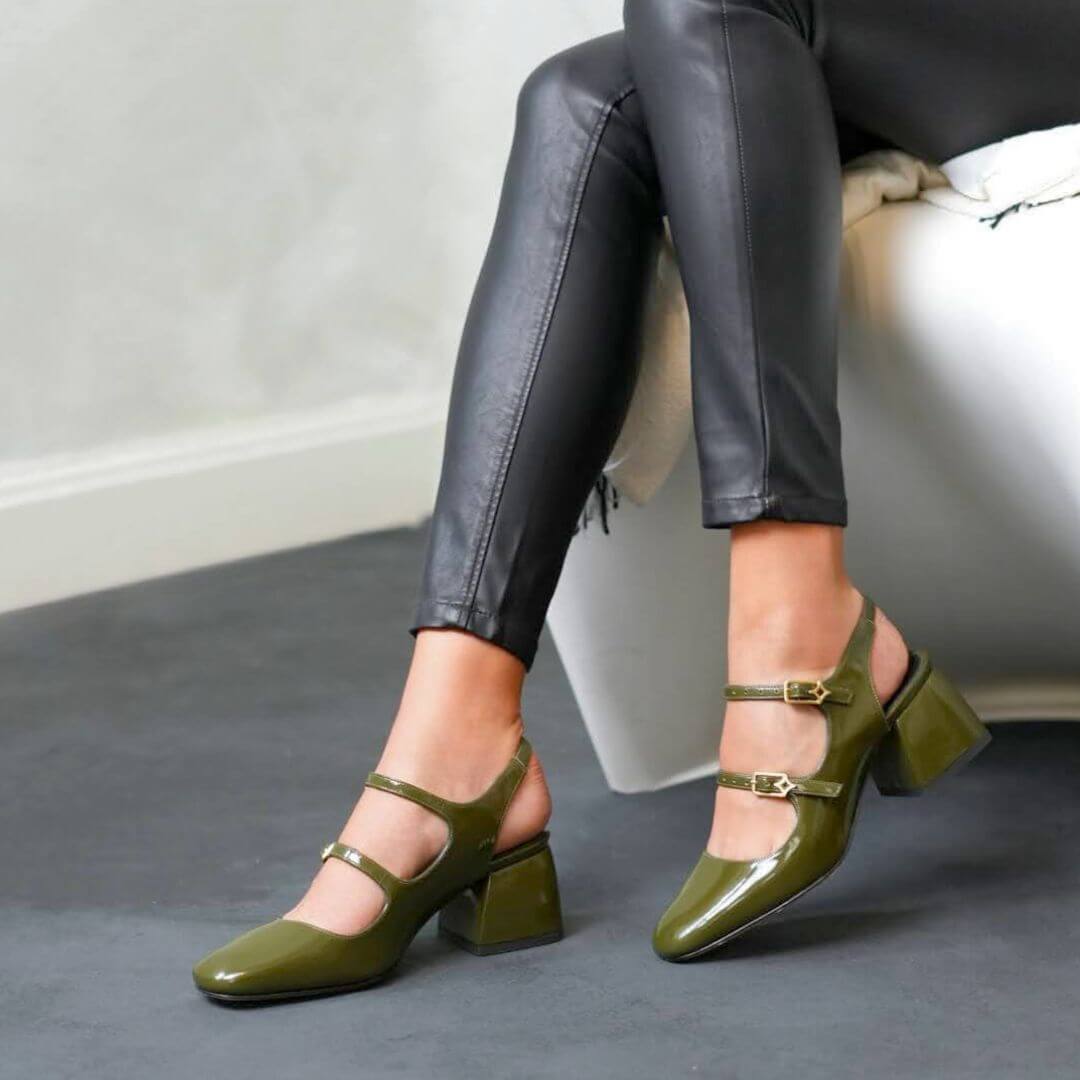 ALESSIA 50 - Charol Verde Regina Romero Zapato Zapatilla Tacon Bajo Para Dama en Piel