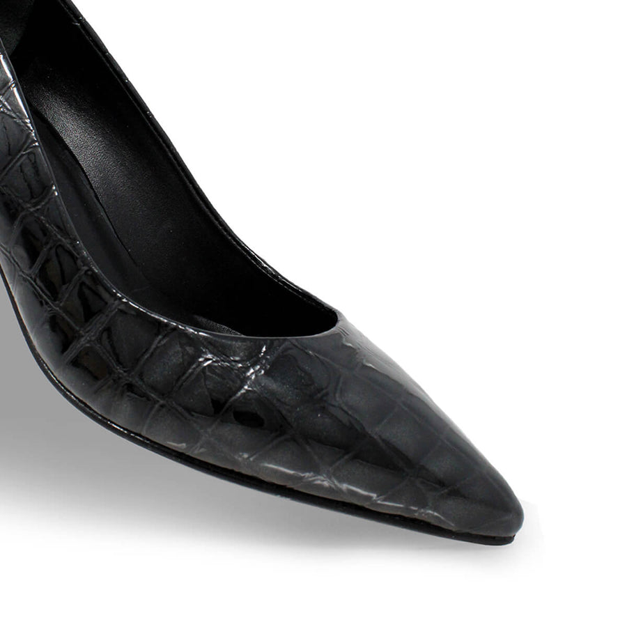 TAMARA 50 - Black Regina Romero Low Heel Sneaker for Lady in Leather