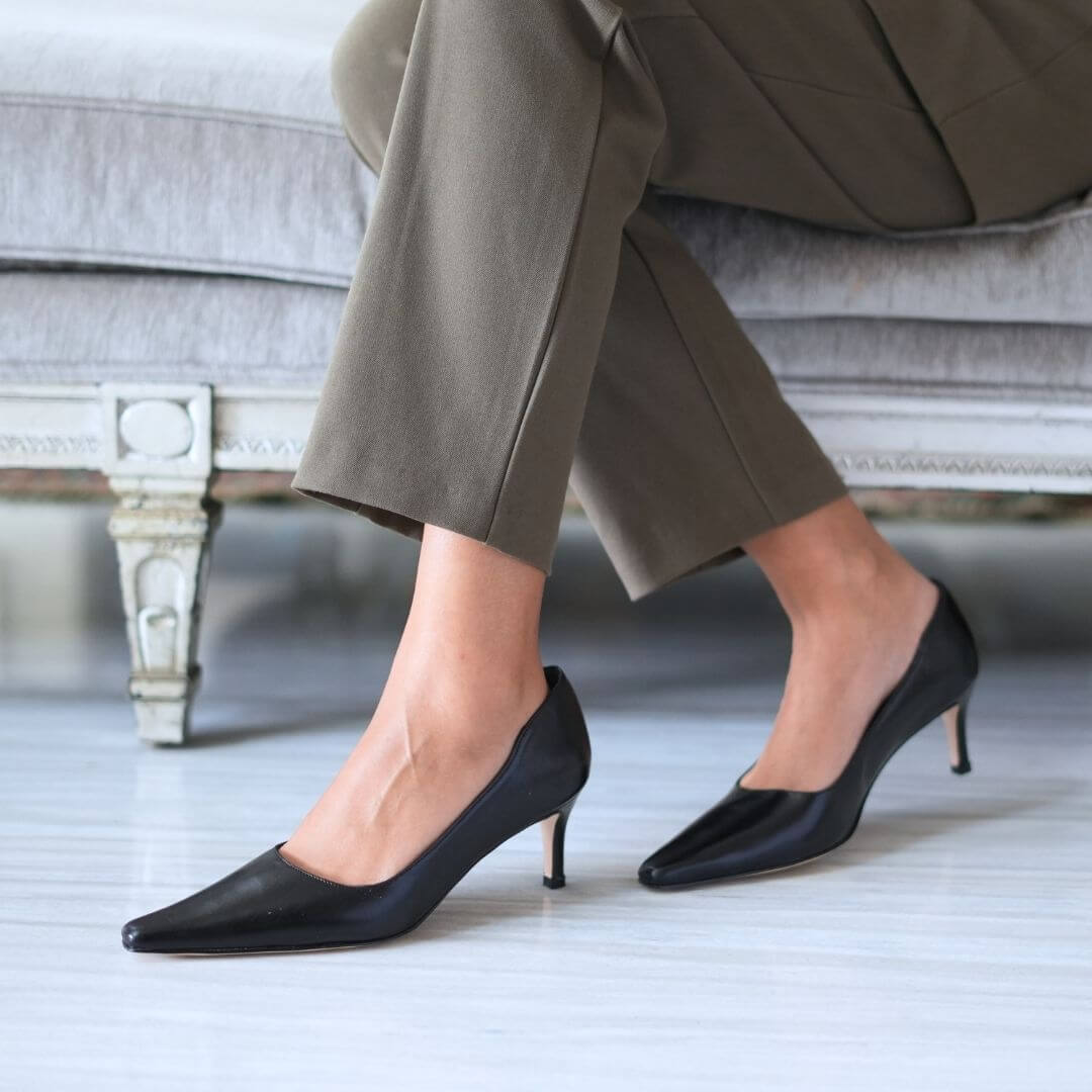 CRUZ 60 - Negro Regina Romero Zapato Zapatilla Tacon Bajo Para Dama en Piel