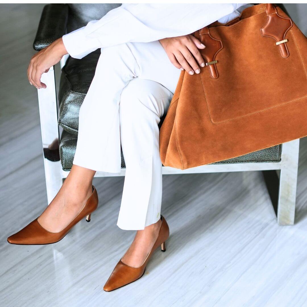 CRUZ 60 - Miel Regina Romero Zapato Zapatilla Tacon Bajo Para Dama en Piel
