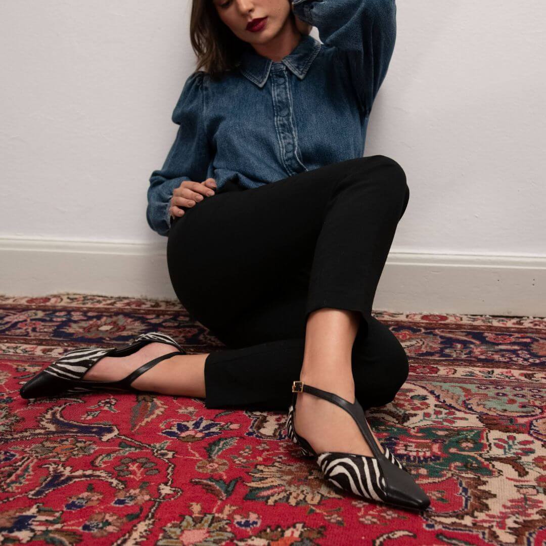 FIORELLA 30 - Negro Print Regina Romero Zapato Zapatilla Tacon Bajo Para Dama en Piel