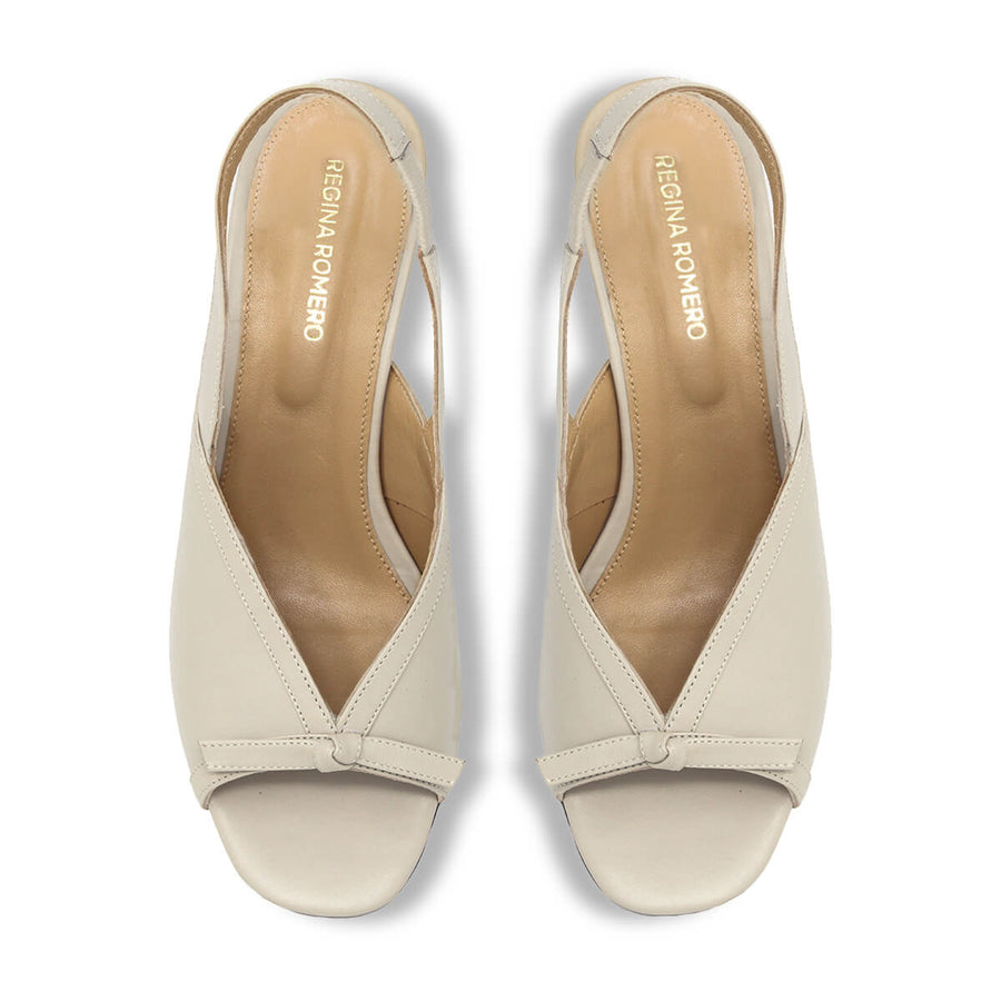 JORDAN 60 - Beige Regina Romero Zapato Sandalia Zapatilla Tacon Bajo Para Dama en Piel