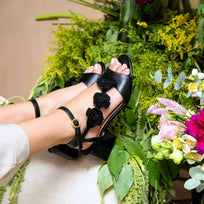 MIRACLE 50 - Negro Regina Romero Zapato Sandalia Zapatilla Tacon Bajo Para Dama en Piel