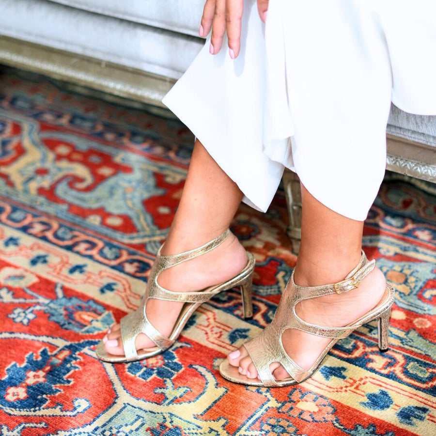 MILA 85 - Oro Regina Romero Zapato Sandalia Zapatilla Tacon Alto Para Dama en Piel