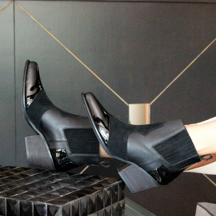 MADDIE 60 - Negro Regina Romero Zapato Bota Botin Tacon Bajo Para Dama en Piel