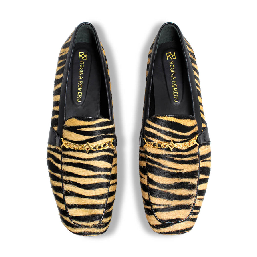 BETTY - Negro y Beige Regina Romero Zapato Mocasin de Piso Para Dama en Piel