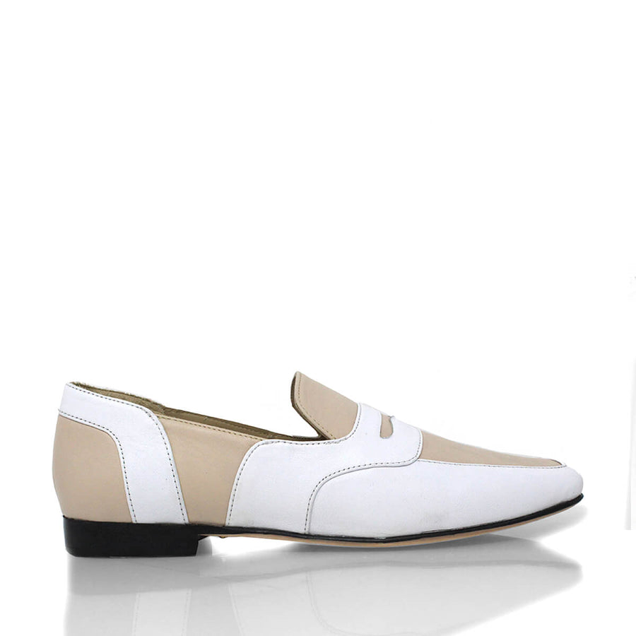 CLARK - Beige Regina Romero Zapato Mocasin de Piso Para Dama en Piel