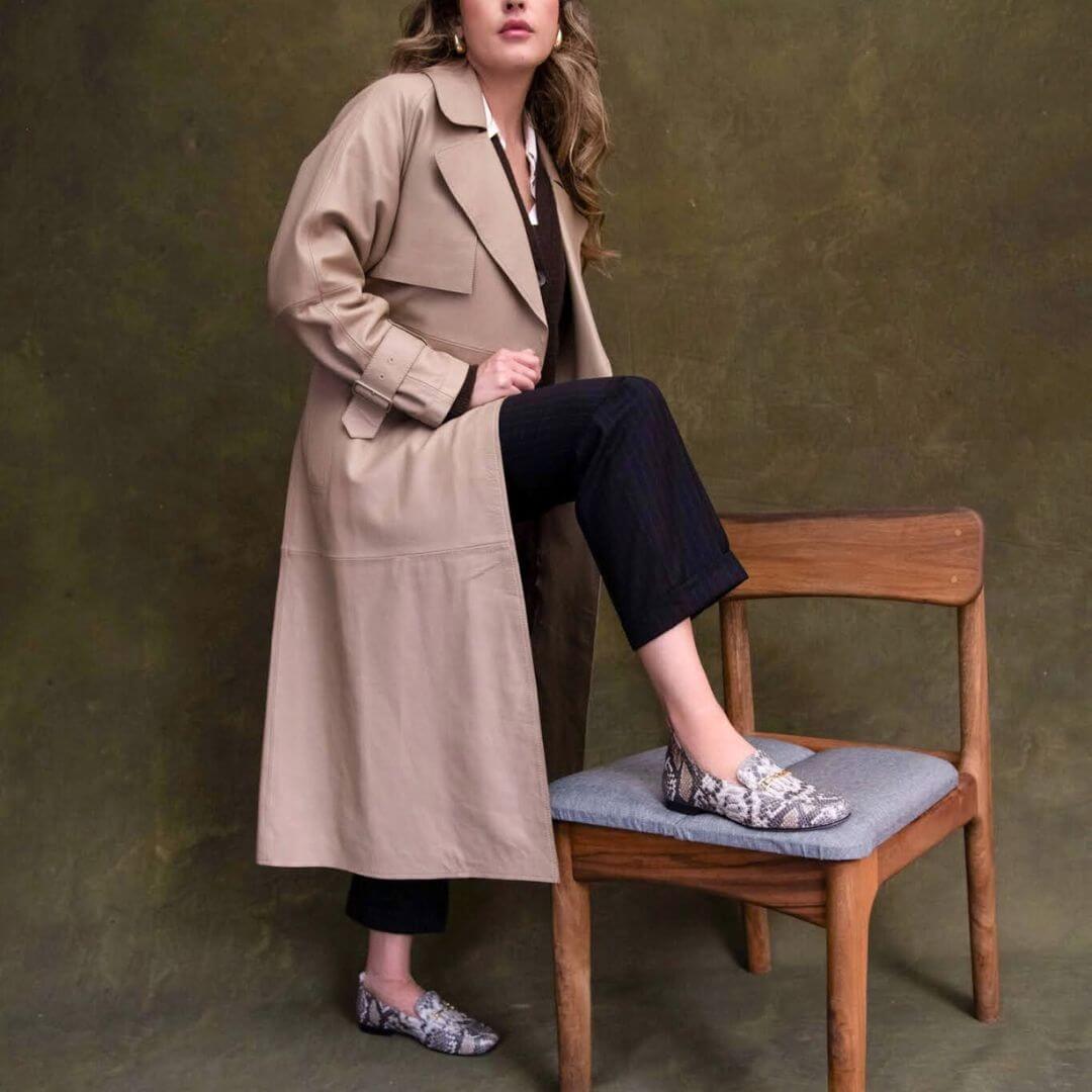 FANY - Beige Regina Romero Zapato Mocasin de Piso Para Dama en Piel