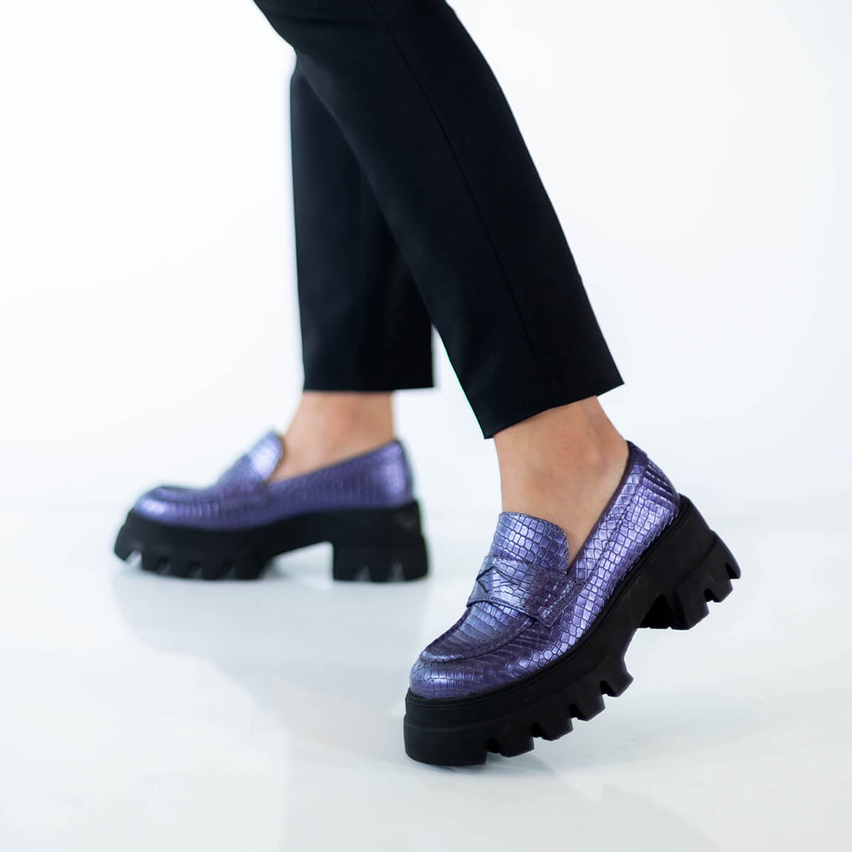 LOVE 65 - Amatista Regina Romero Zapato Tenis Urbano Sport Para Dama en Piel
