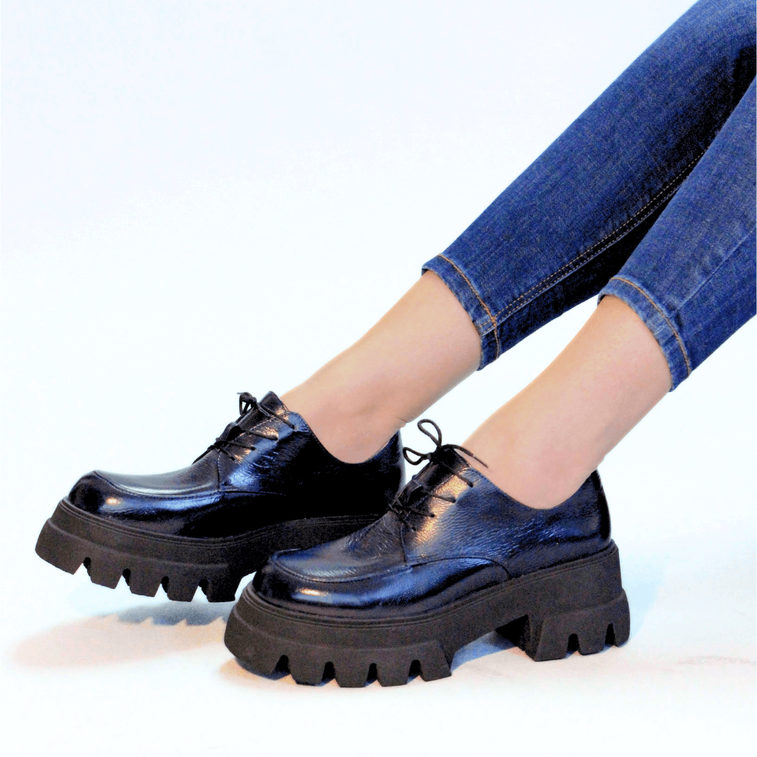 KRYSTA 65 - Charol Azul Regina Romero Zapato Tenis Urbano Sport Para Dama en Piel