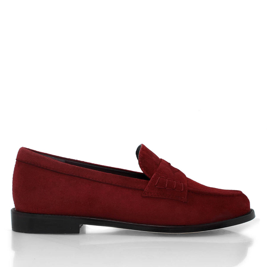 Mocasines color vino con suela negra y antifaz en el empeine, Regina Romero