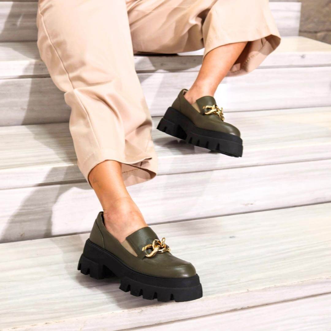 RAQUEL 65 - Verde Olivo Regina Romero Zapato Tenis Urbano Sport Para Dama en Piel