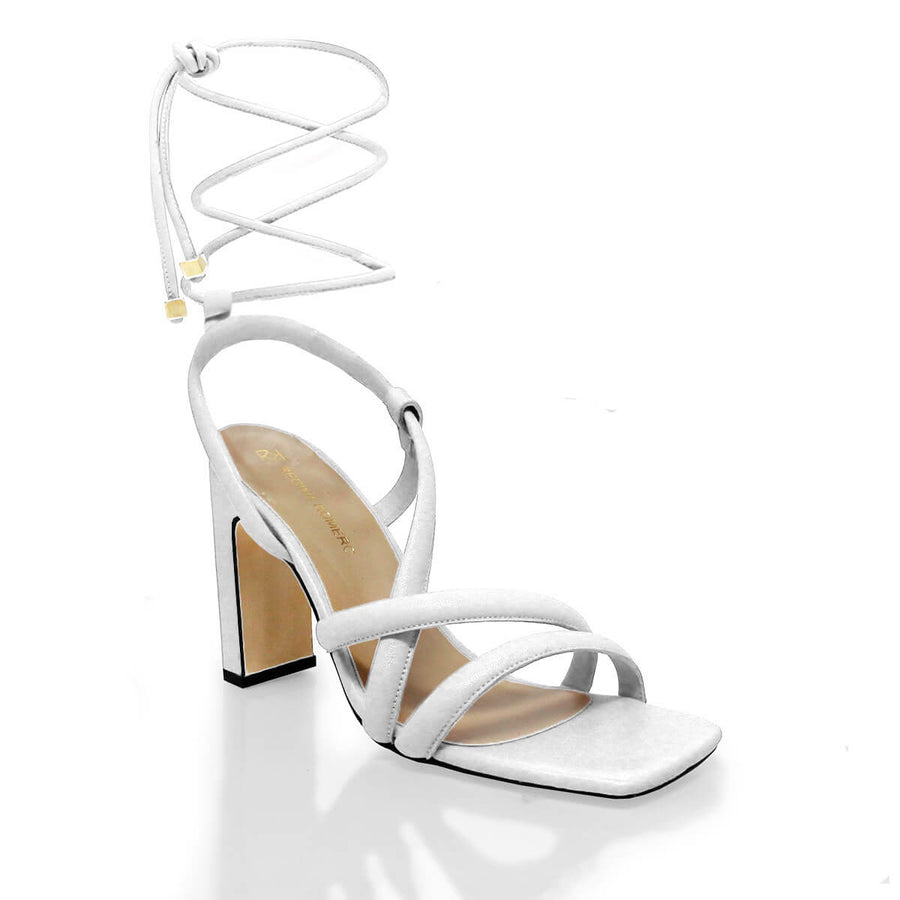 MIA 100 - Blanco Regina Romero Zapato Sandalia Zapatilla Tacon Alto Para Dama en Piel
