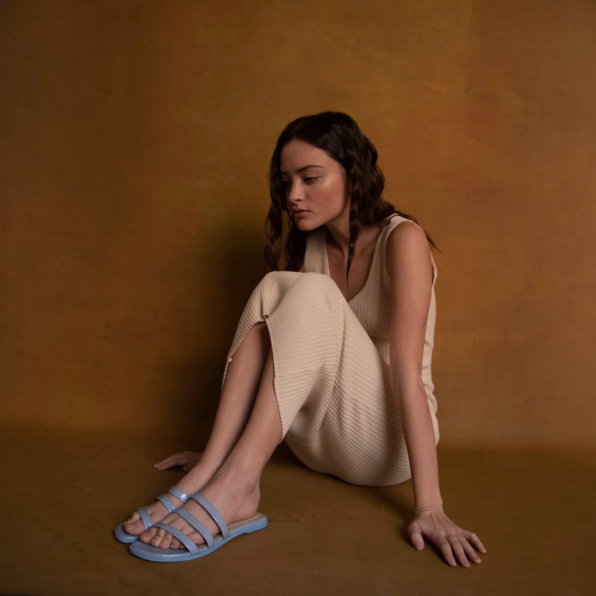 CILIA - Charol Azul Claro Regina Romero Zapato Sandalia de Piso Para Dama en Piel