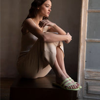 CILIA - Charol Menta Regina Romero Zapato Sandalia de Piso Para Dama en Piel