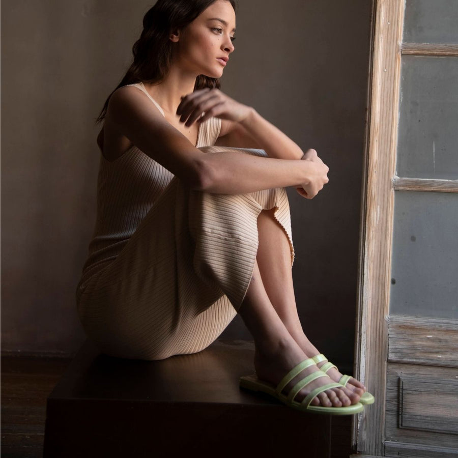 CILIA - Charol Menta Regina Romero Zapato Sandalia de Piso Para Dama en Piel