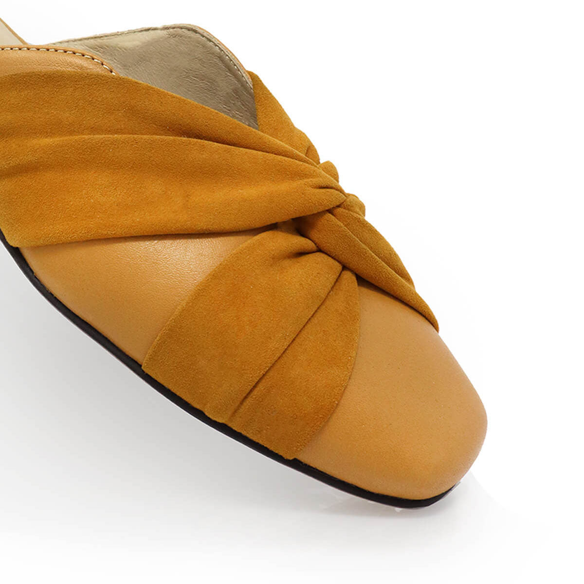 GISELLE - Mostaza Regina Romero Zapato Flat Balerina de Piso Para Dama en Piel