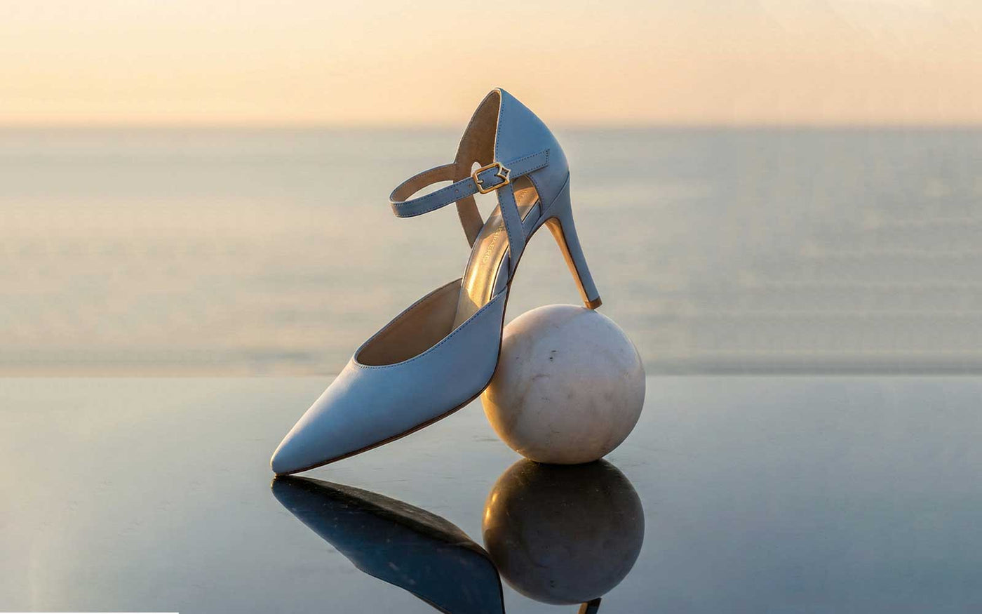 Aeterna: el porqué de un nombre infinito