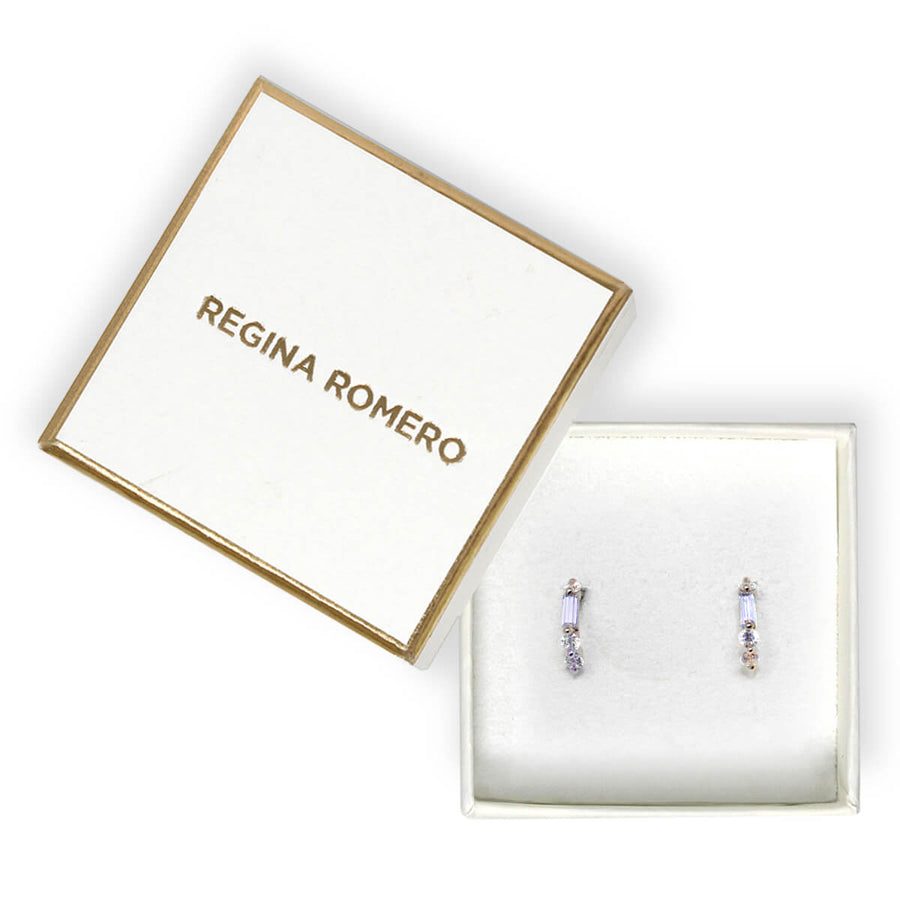 ARETES OSLO - Cristal y Plateado Regina Romero  Arete Para Dama