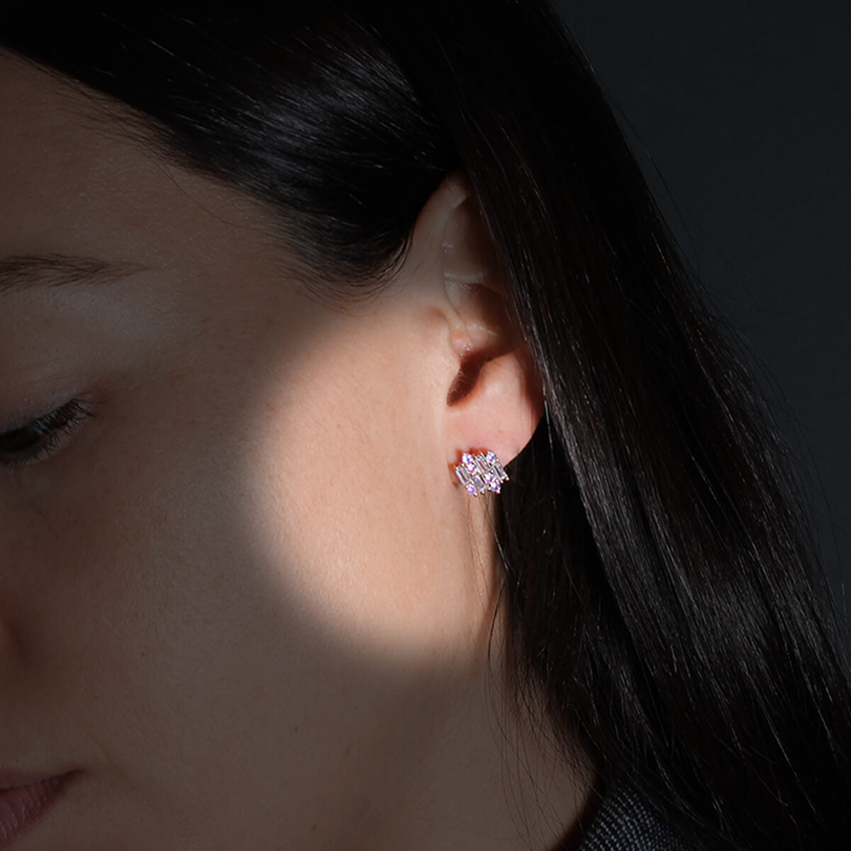 ARETES VARSOVIA - Lila y Oro Claro Regina Romero  Arete Para Dama