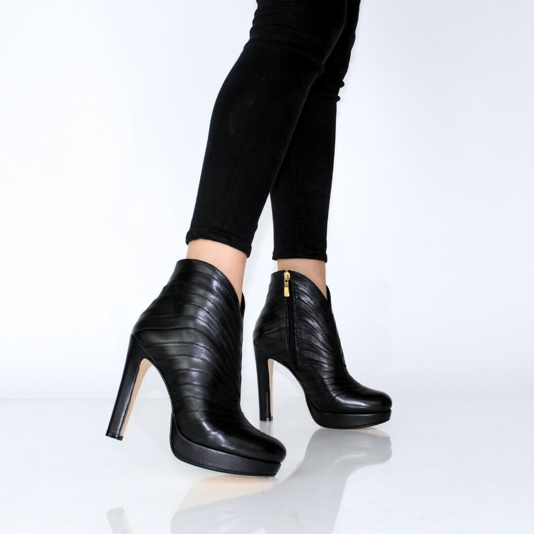 Botin negro 2024 tacon alto