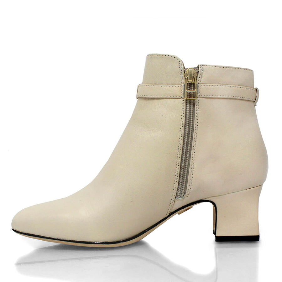 CECILE 45 - Latte Regina Romero Zapato Bota Botin Tacon Bajo Para Dama en Piel