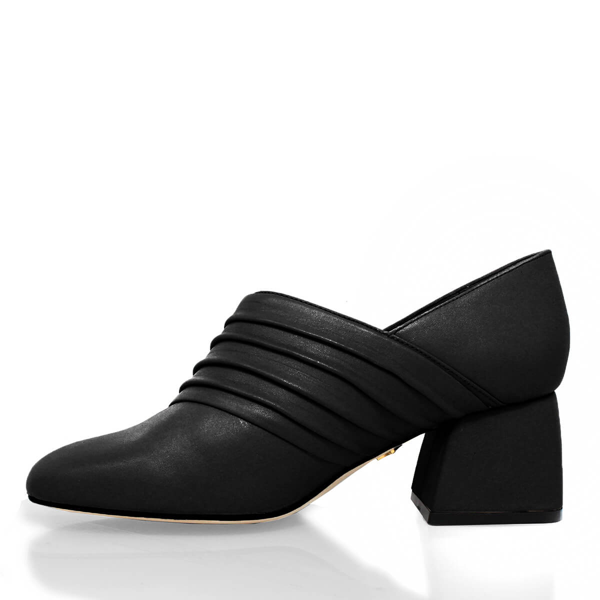 BEBAY 50 - Black Regina Romero Low Heel Sneaker for Lady in Leather