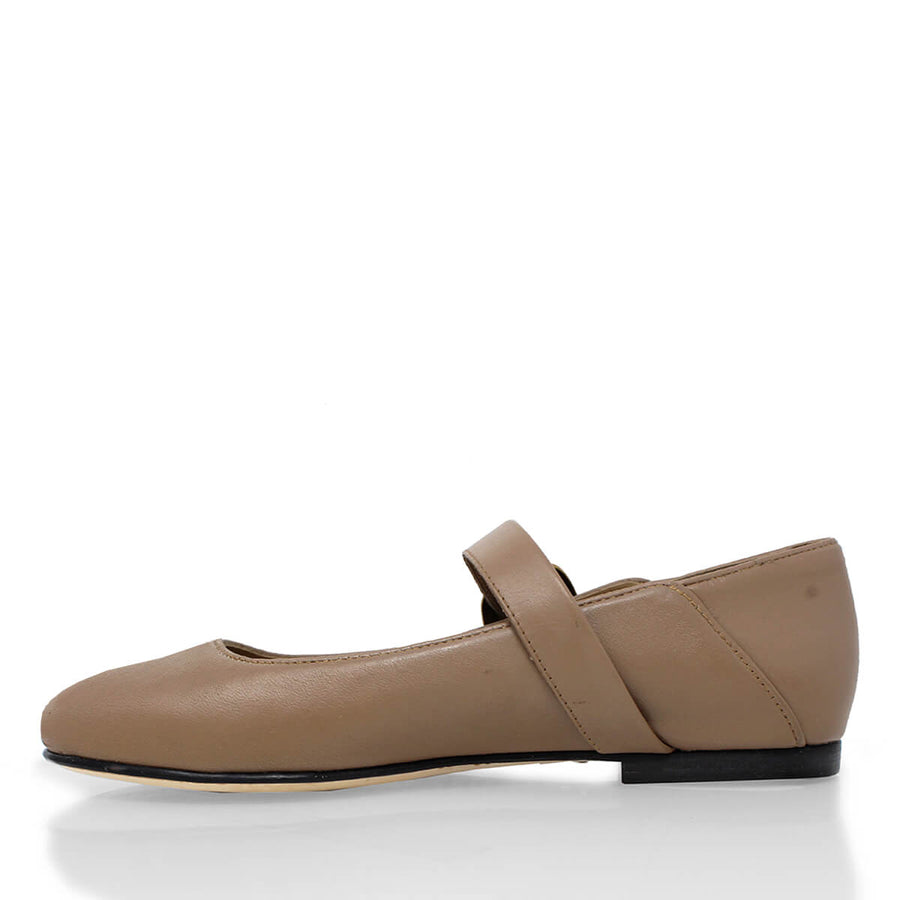 LOLA - Mocha Regina Romero Zapato Flat Balerina de Piso Para Dama en Piel