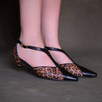 FIORELLA 30 - Cafe Print Regina Romero Zapato Zapatilla Tacon Bajo Para Dama en Piel