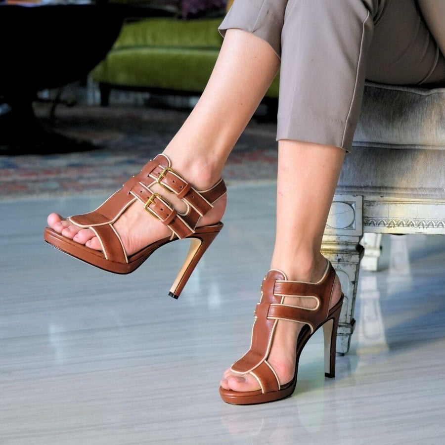 NINFA 105 - Tan Regina Romero Zapato Zapatilla Tacon Alto Para Dama en Piel