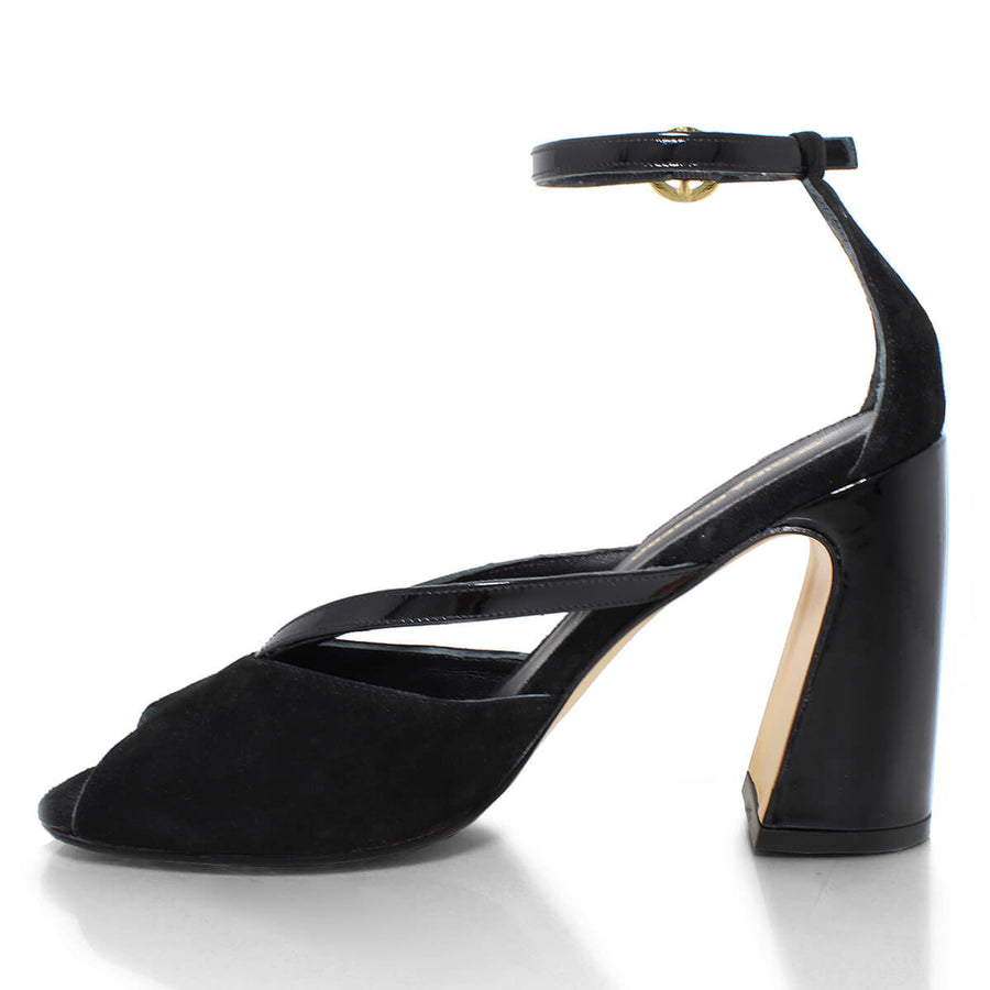 CAPRI 95 - Negro Regina Romero Zapato Zapatilla Tacon Alto Para Dama en Piel