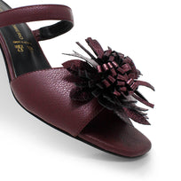 VEGA 60 LIMITED EDITION - Fleur Vin Regina Romero Low Heel Sandal Slipper Shoe for Women in Leather