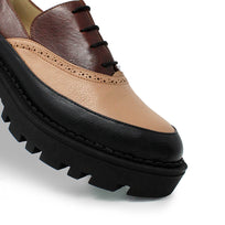 REESE 45 - Tan y Negro Regina Romero Zapato Tenis Urbano Sport Para Dama en Piel