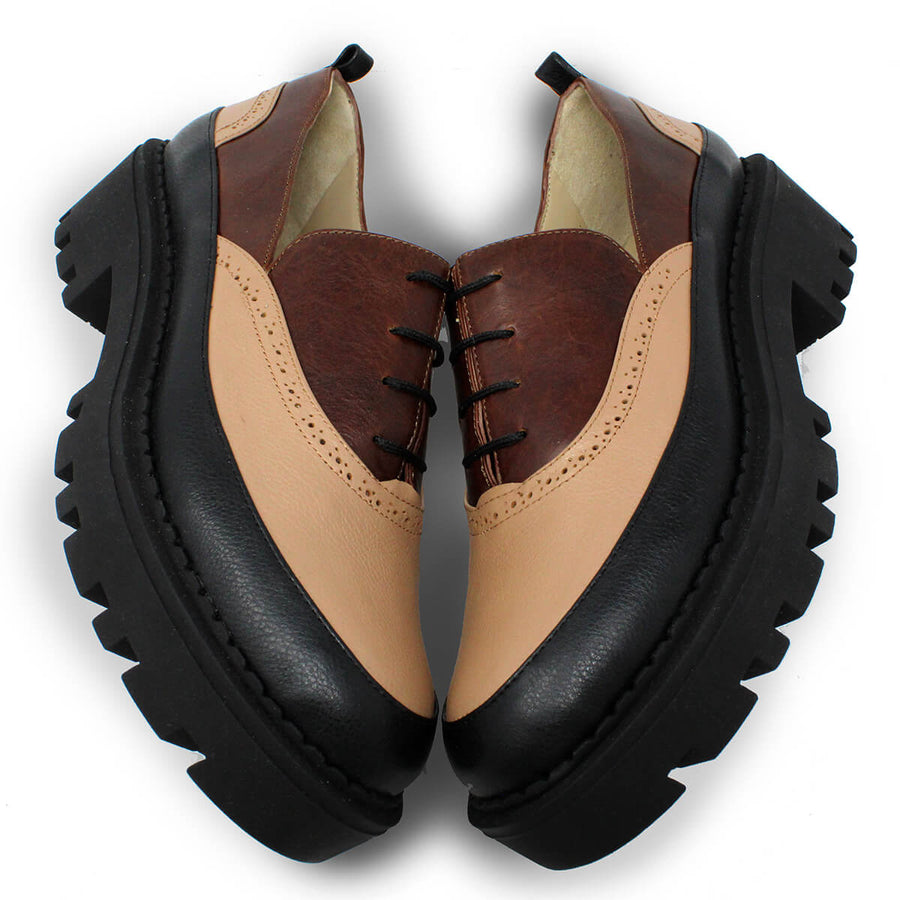 REESE 45 - Tan y Negro Regina Romero Zapato Tenis Urbano Sport Para Dama en Piel