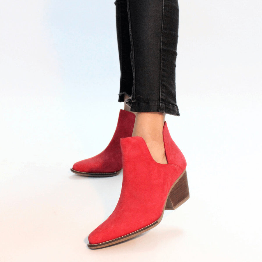 ISSA 60 - Rojo Regina Romero Zapato Bota Botin Tacon Bajo Para Dama en Piel