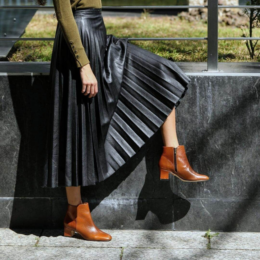 NOELLE 45 - Tan Regina Romero Zapato Bota Botin Tacon Bajo Para Dama en Piel