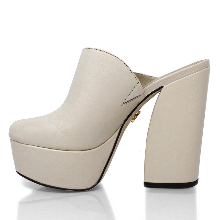 1990 - Black Regina Romero High Heel Platform Shoe for Lady in Leather