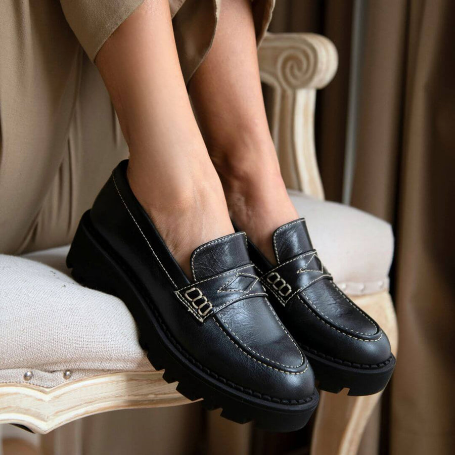 QUINN - Black Regina Romero Urban Sport Tennis Shoe for Women in Leather