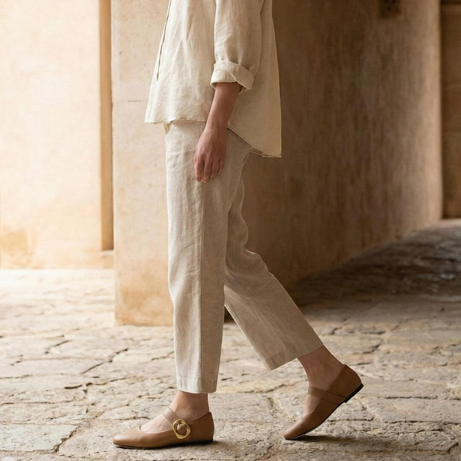 LOLA - Mocha Regina Romero Zapato Flat Balerina de Piso Para Dama en Piel