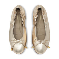 SORELLA - Champagne Regina Romero Zapato Flat Balerina de Piso Paea Dama en Pie