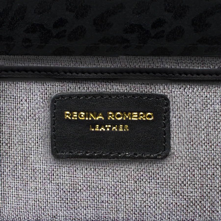 COLETTE - Negro Print Regina Romero Accesorio Bolso Para Dama en Piel