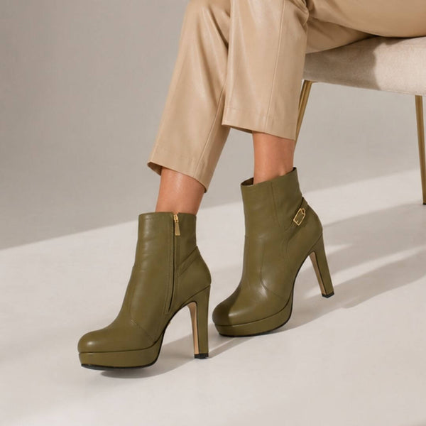 Botines Apolonia 120 Regina Romero en piel color khaki, tacon muy alto