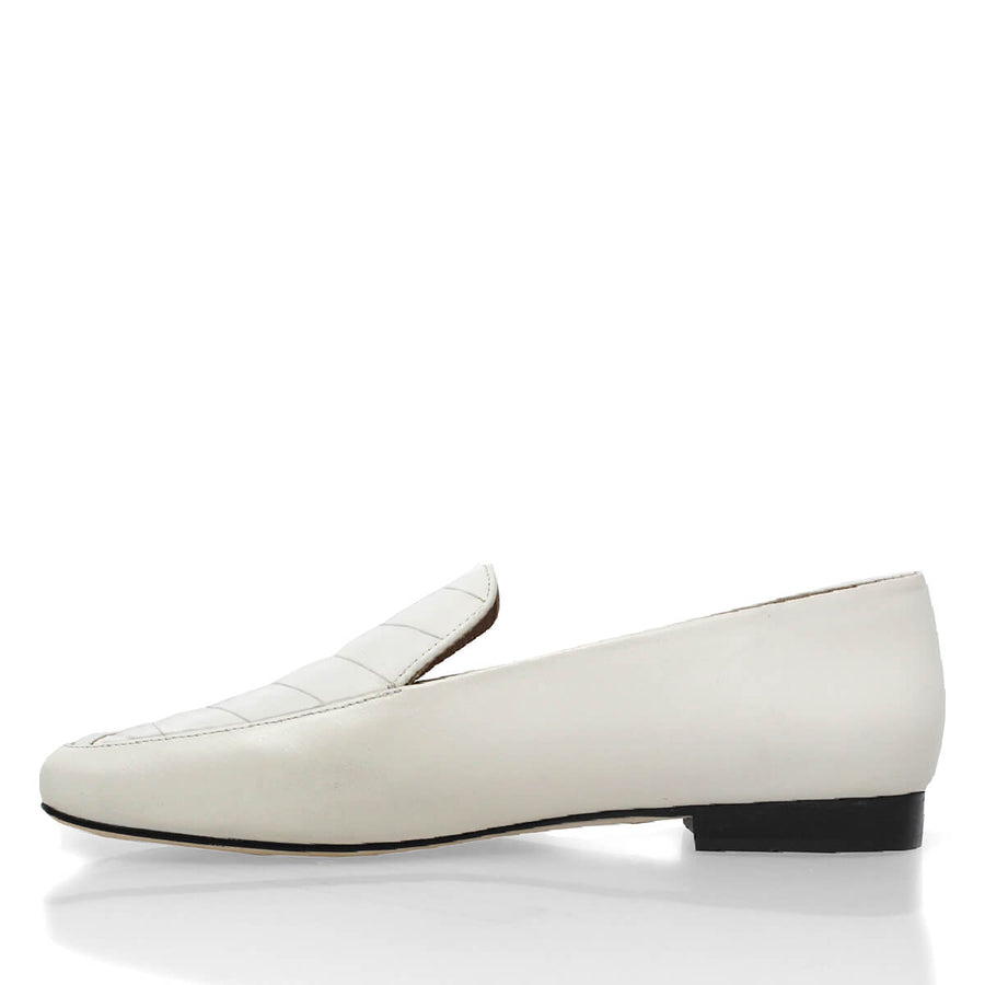 NELLY - Latte Regina Romero Zapato Mocasin de Piso Para Dama en Piel
