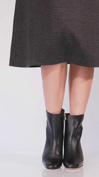 TRIANA 50 - Negro Regina Romero Zapato Bota Botin Tacon Bajo Para Dama en Piel